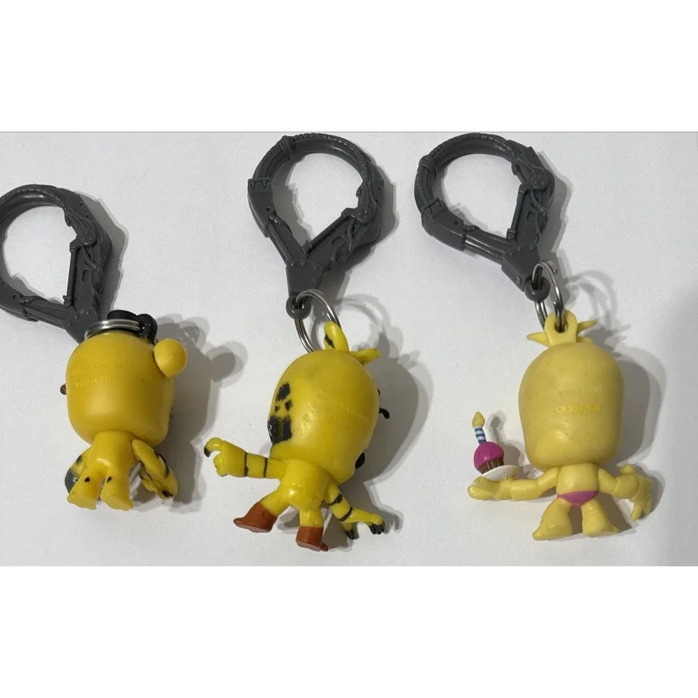 Five Nights At Freddy's Character Backpack Clips Keychain Golden Cupcake Nightma